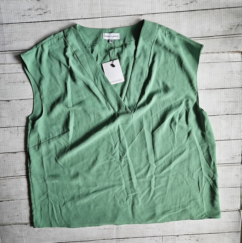 Gibson Latimer NWT V Neck Green‎ Sleeveless Blouse Size XXL